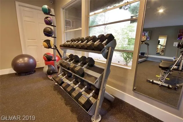 $2,995 | 4200 South Valley View Boulevard, Unit 2001, Las Vegas, NV 89103