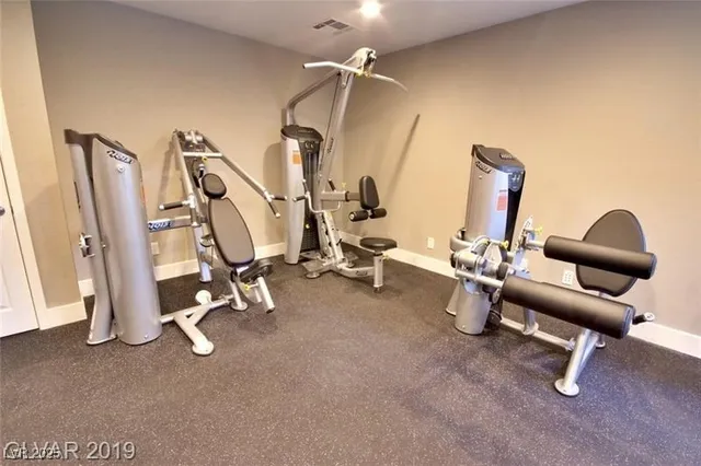 $2,995 | 4200 South Valley View Boulevard, Unit 2001, Las Vegas, NV 89103