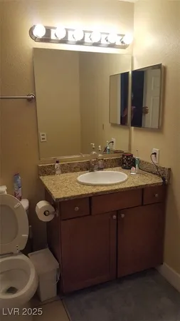 $2,995 | 4200 South Valley View Boulevard, Unit 2001, Las Vegas, NV 89103