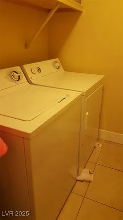 $2,995 | 4200 South Valley View Boulevard, Unit 2001, Las Vegas, NV 89103