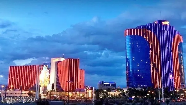 $2,995 | 4200 South Valley View Boulevard, Unit 2001, Las Vegas, NV 89103