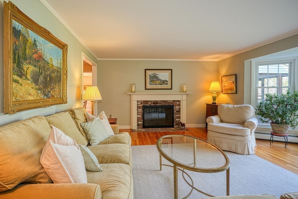 32 Saddlebrook Road Sherborn, MA 01770 - Photo 7 of 40 Gallery Image 7