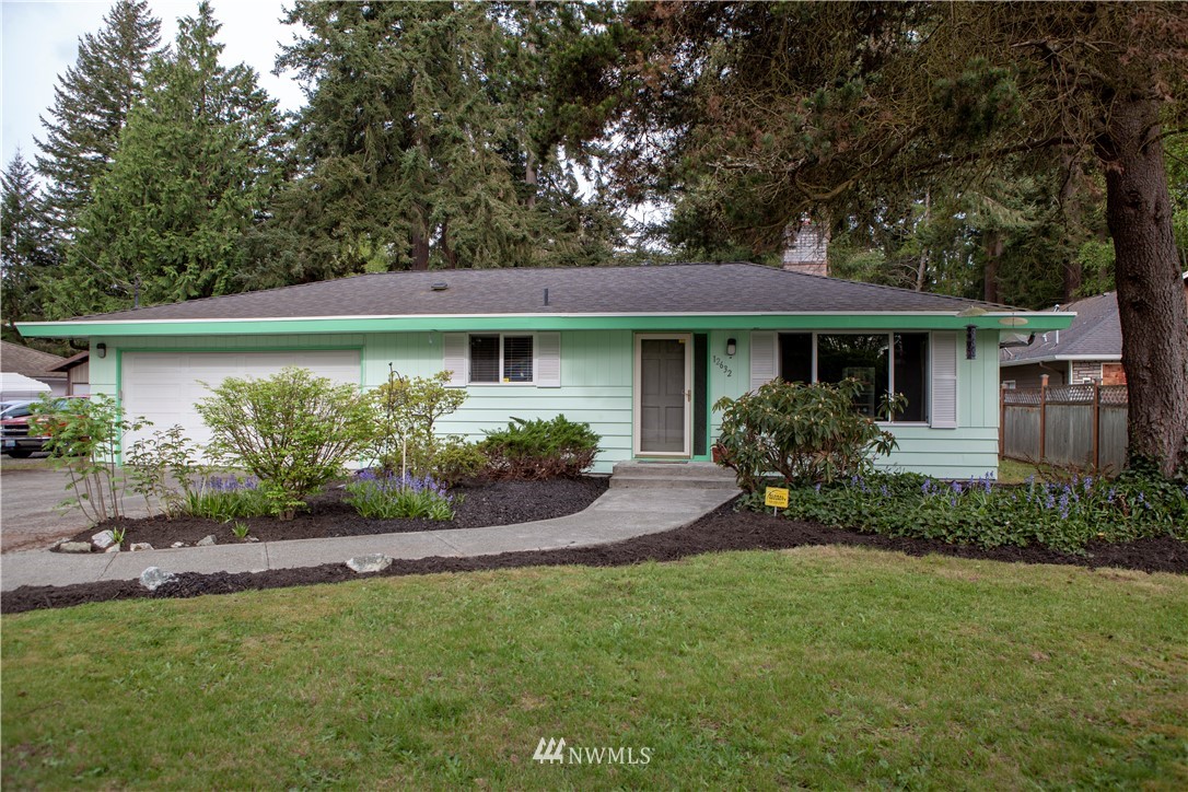 12632 Alexander Road Everett, WA 98204 - Photo 1 of 25 Gallery Image 1