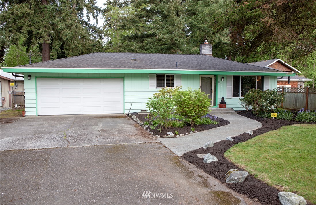 12632 Alexander Road Everett, WA 98204 - Photo 2 of 25 Gallery Image 2