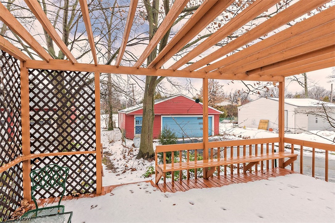 1772 Sunview Road Cleveland, OH 44124 - Photo 19 of 20