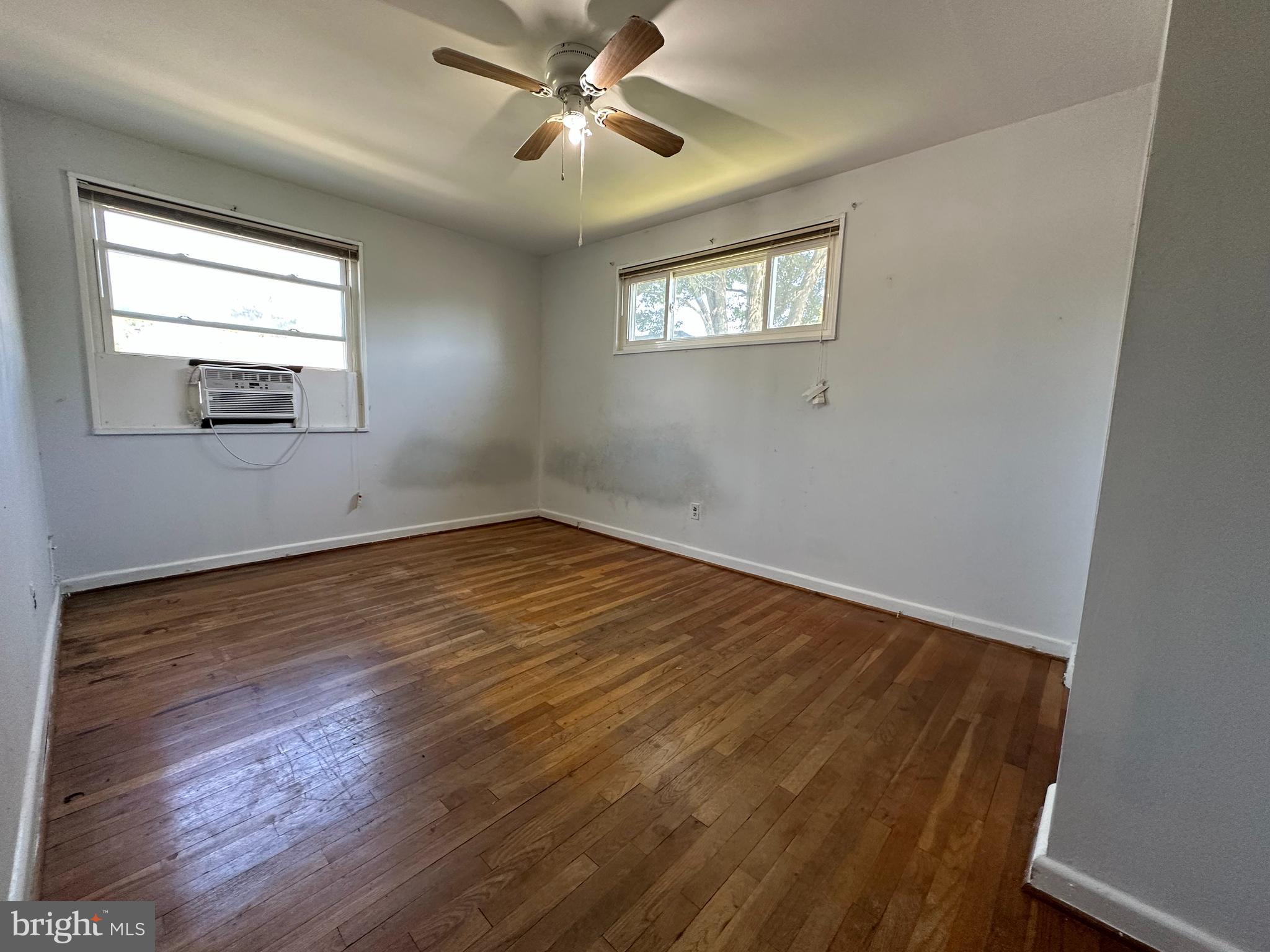 11903 Indigo Road Silver Spring, MD 20906 - Photo 15 of 29 Bedroom