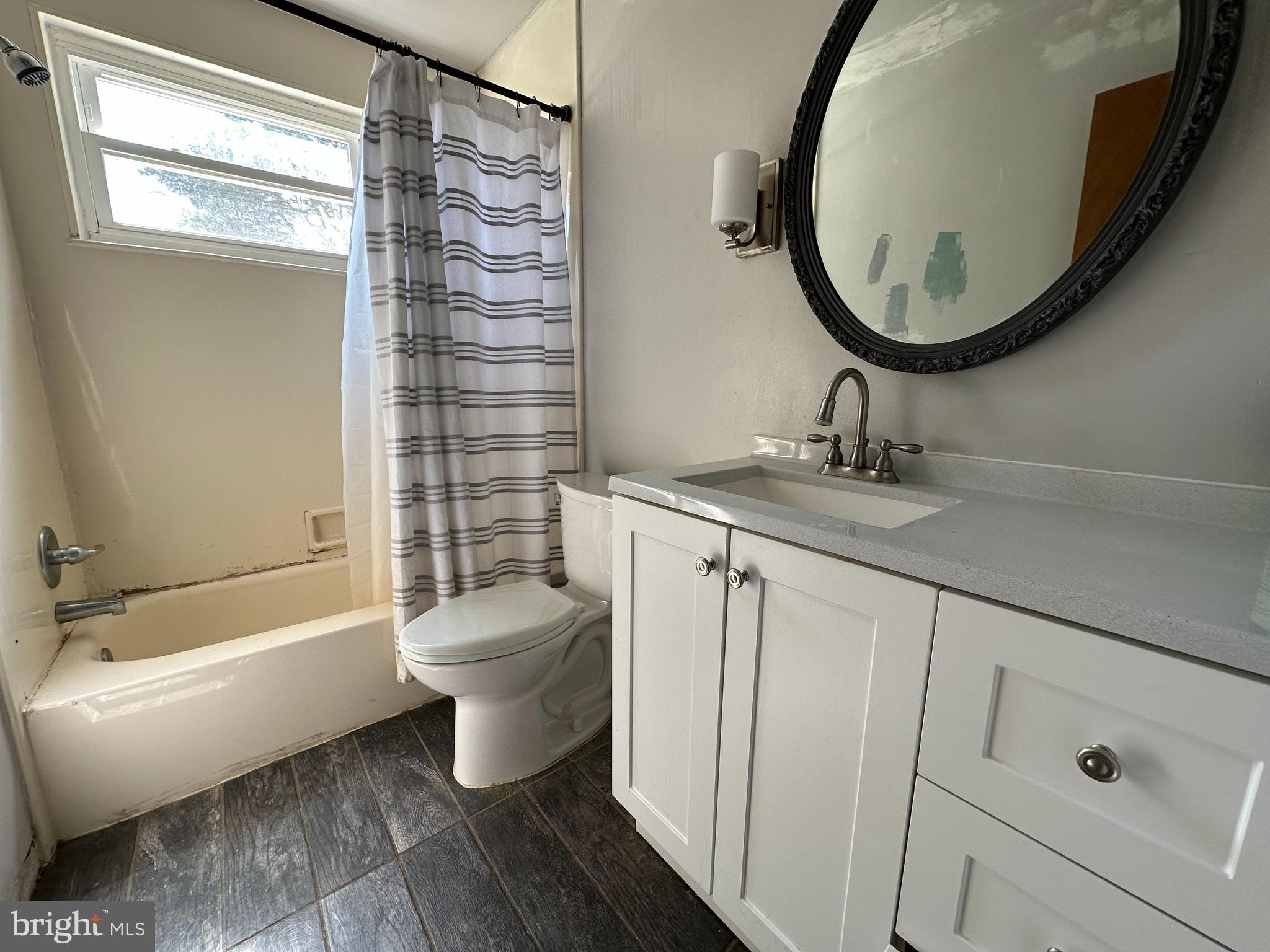 11903 Indigo Road Silver Spring, MD 20906 - Photo 20 of 29 Upper level bath