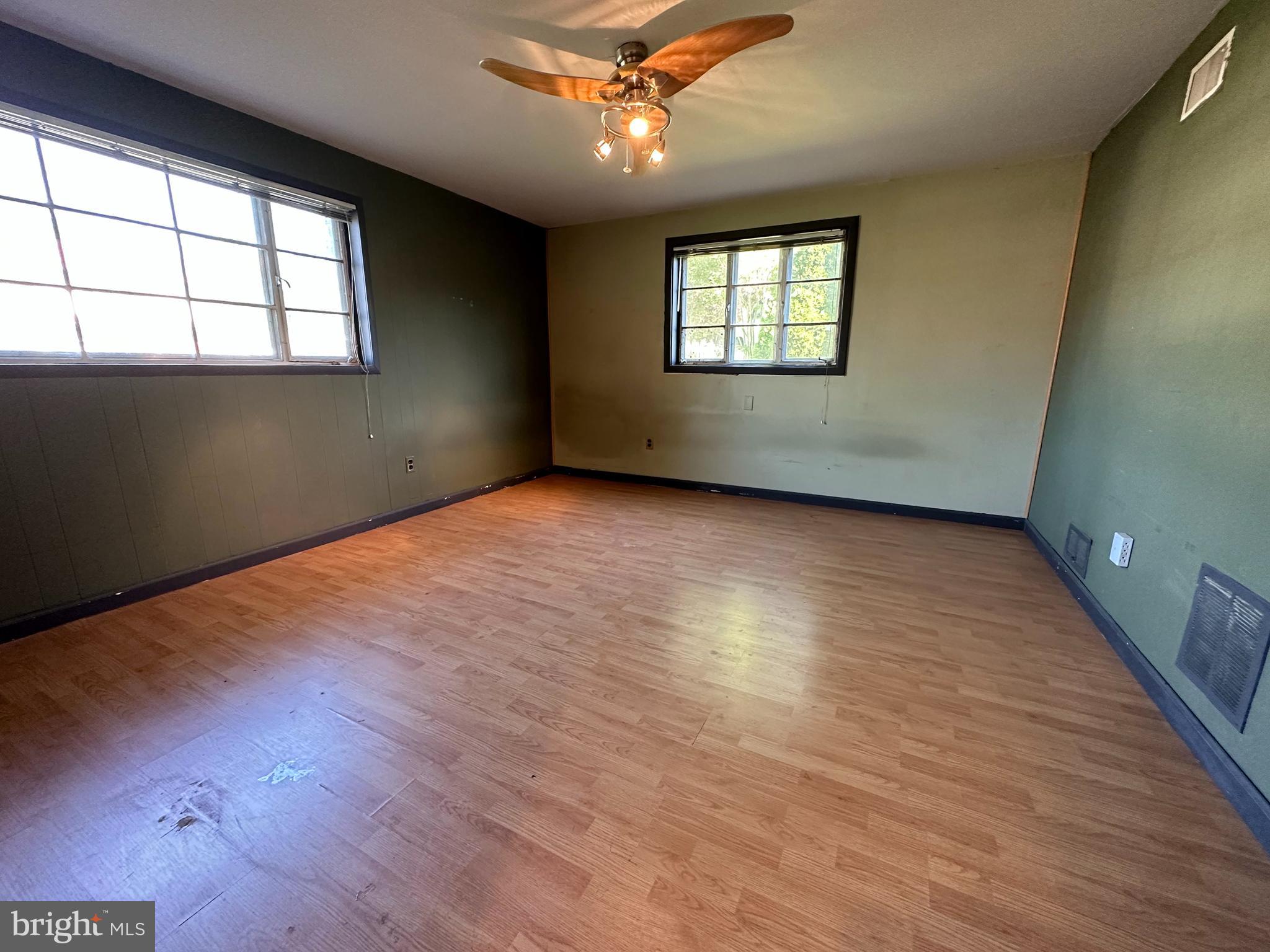 11903 Indigo Road Silver Spring, MD 20906 - Photo 22 of 29 Basement bedroom