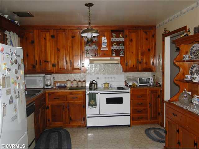 2301 Leah Road Richmond, VA 23230 - Photo 5 of 16 Gallery Image 5