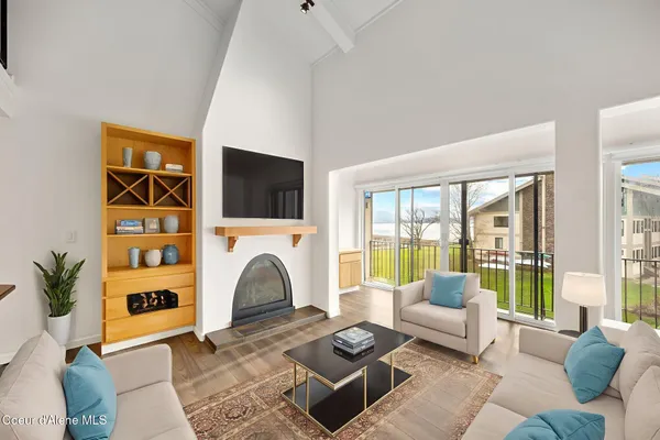 $650,000 | 301 Iberian Way, Unit 223, Sandpoint, ID 83864