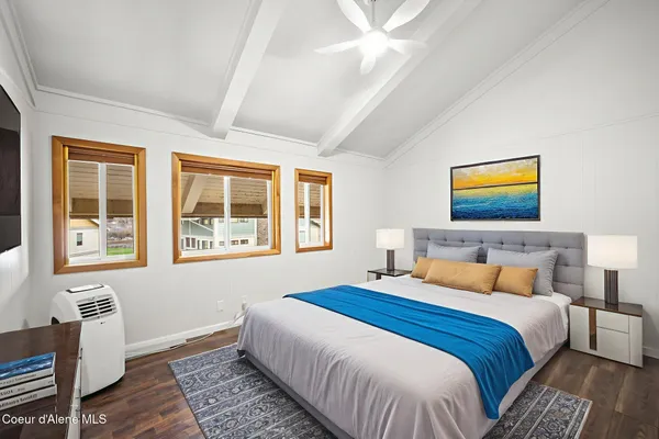 $650,000 | 301 Iberian Way, Unit 223, Sandpoint, ID 83864