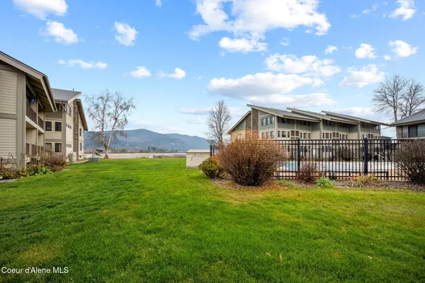 $650,000 | 301 Iberian Way, Unit 223, Sandpoint, ID 83864