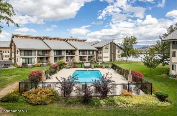$650,000 | 301 Iberian Way, Unit 223, Sandpoint, ID 83864