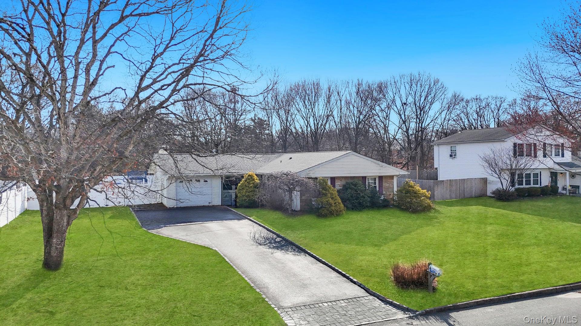 27 Westbrook Road Coram, NY 11727 - Photo 1 of 25