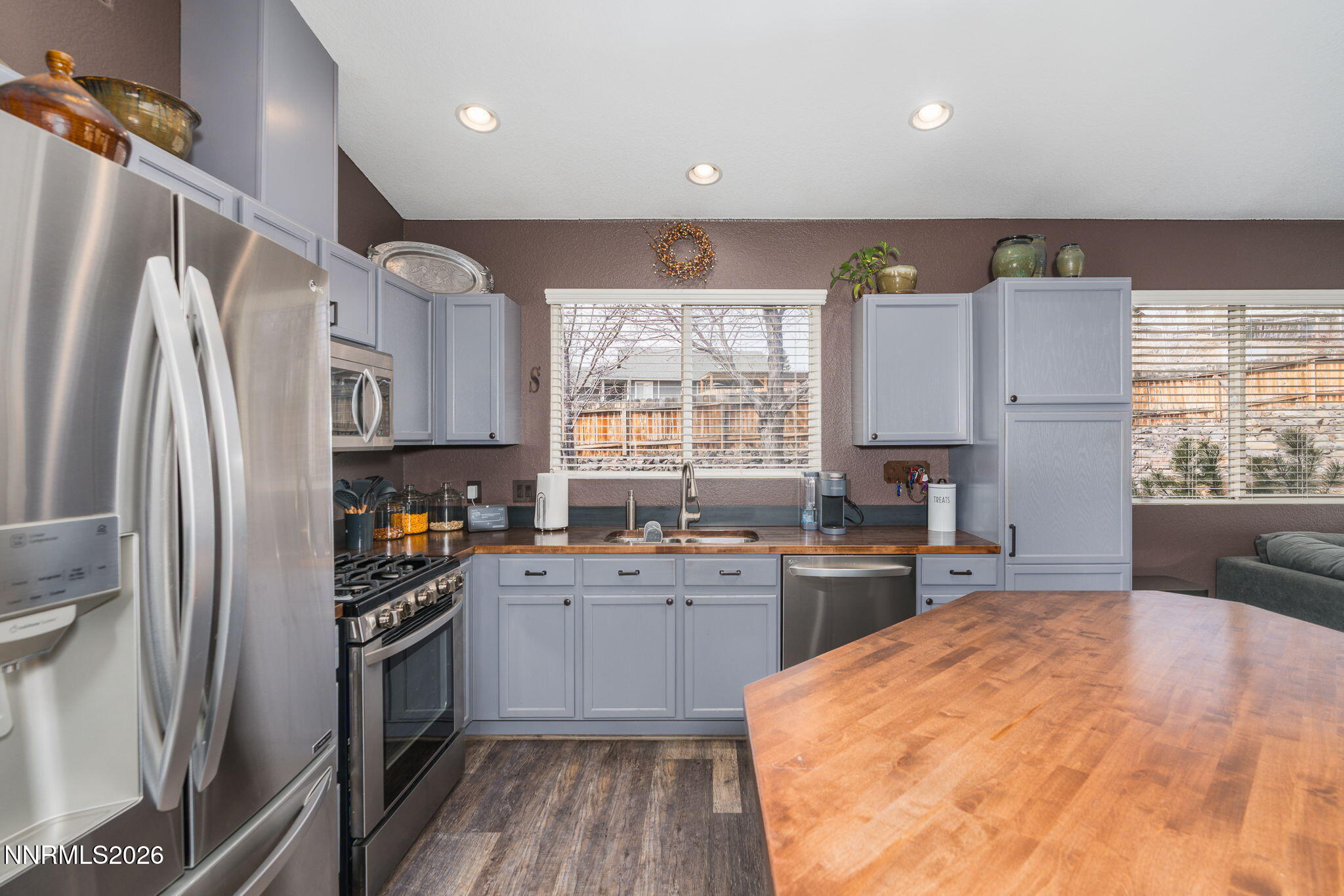 1530 Springfield Park Drive Reno, NV 89523 - Photo 8 of 31 11-web-or-mls-untitled-32