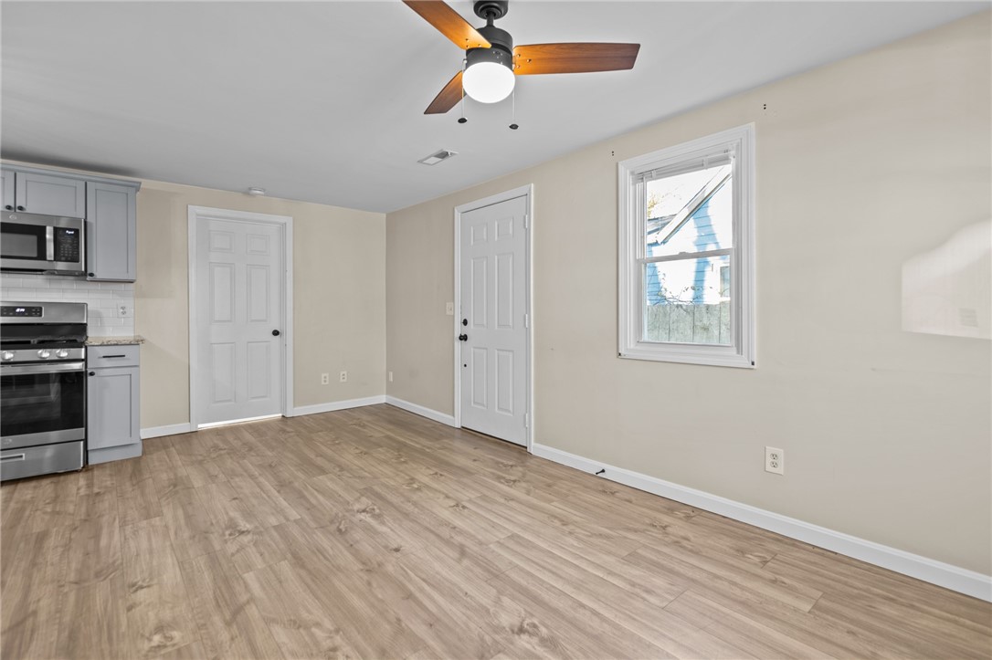 19 Curtis Street Warwick, RI 02889 - Photo 17 of 29