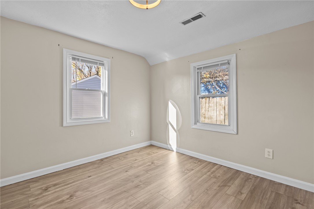 19 Curtis Street Warwick, RI 02889 - Photo 22 of 29