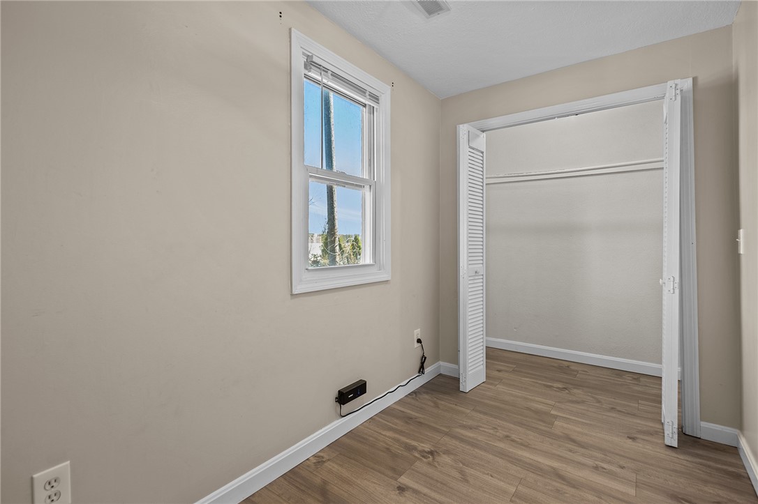 19 Curtis Street Warwick, RI 02889 - Photo 26 of 29