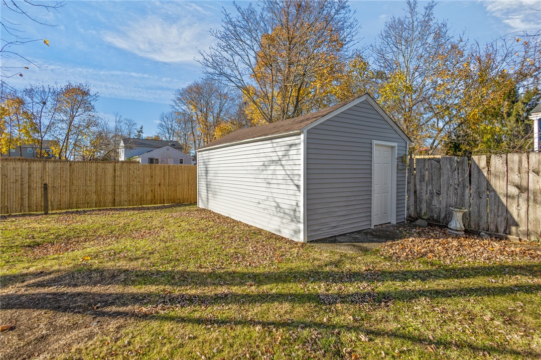 19 Curtis Street Warwick, RI 02889 - Photo 8 of 29