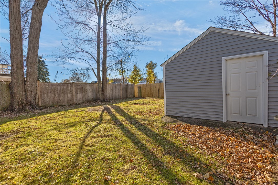 19 Curtis Street Warwick, RI 02889 - Photo 9 of 29