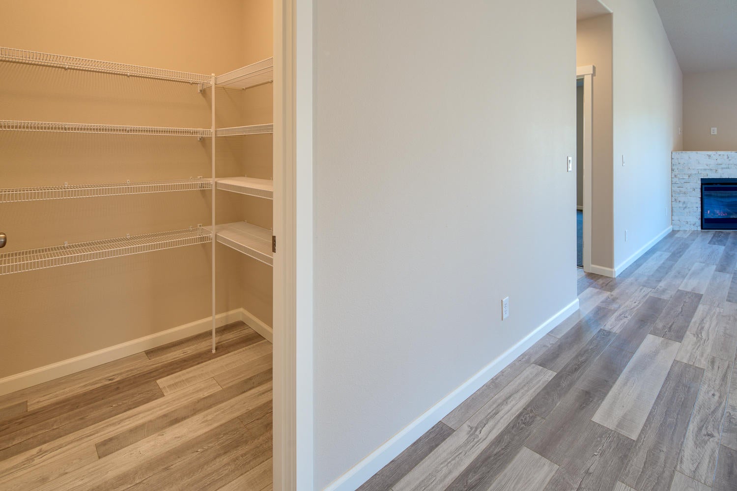 789 Northwest Rimrock Drive Redmond, OR 97756 - Photo 15 of 29 789RimrockDr-097