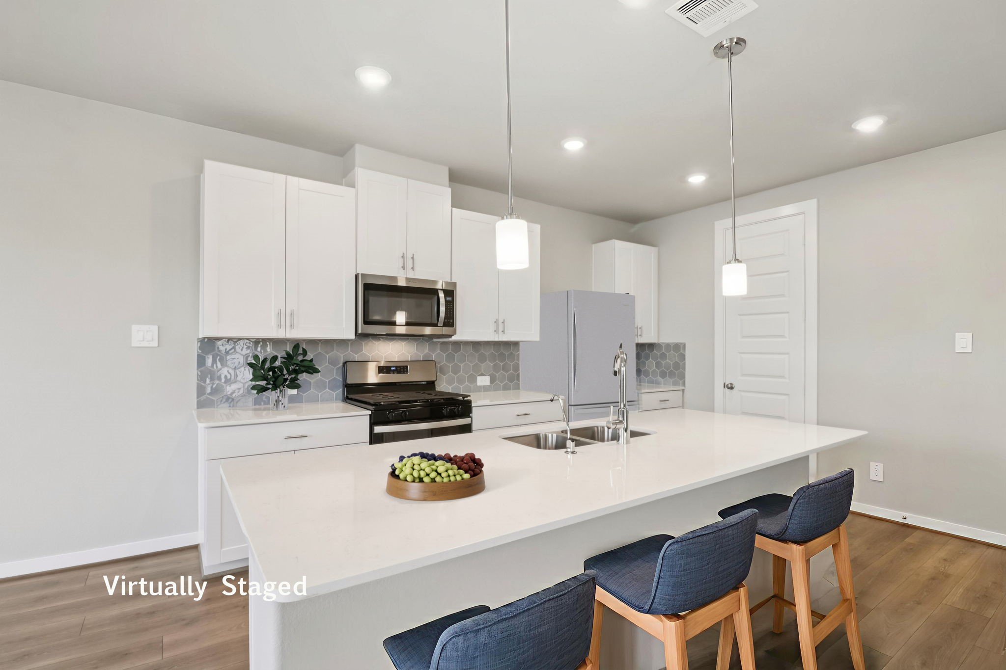 5933 Garnet Rdg Drive Houston, TX 77092 - Photo 9 of 28 Gallery Image 9