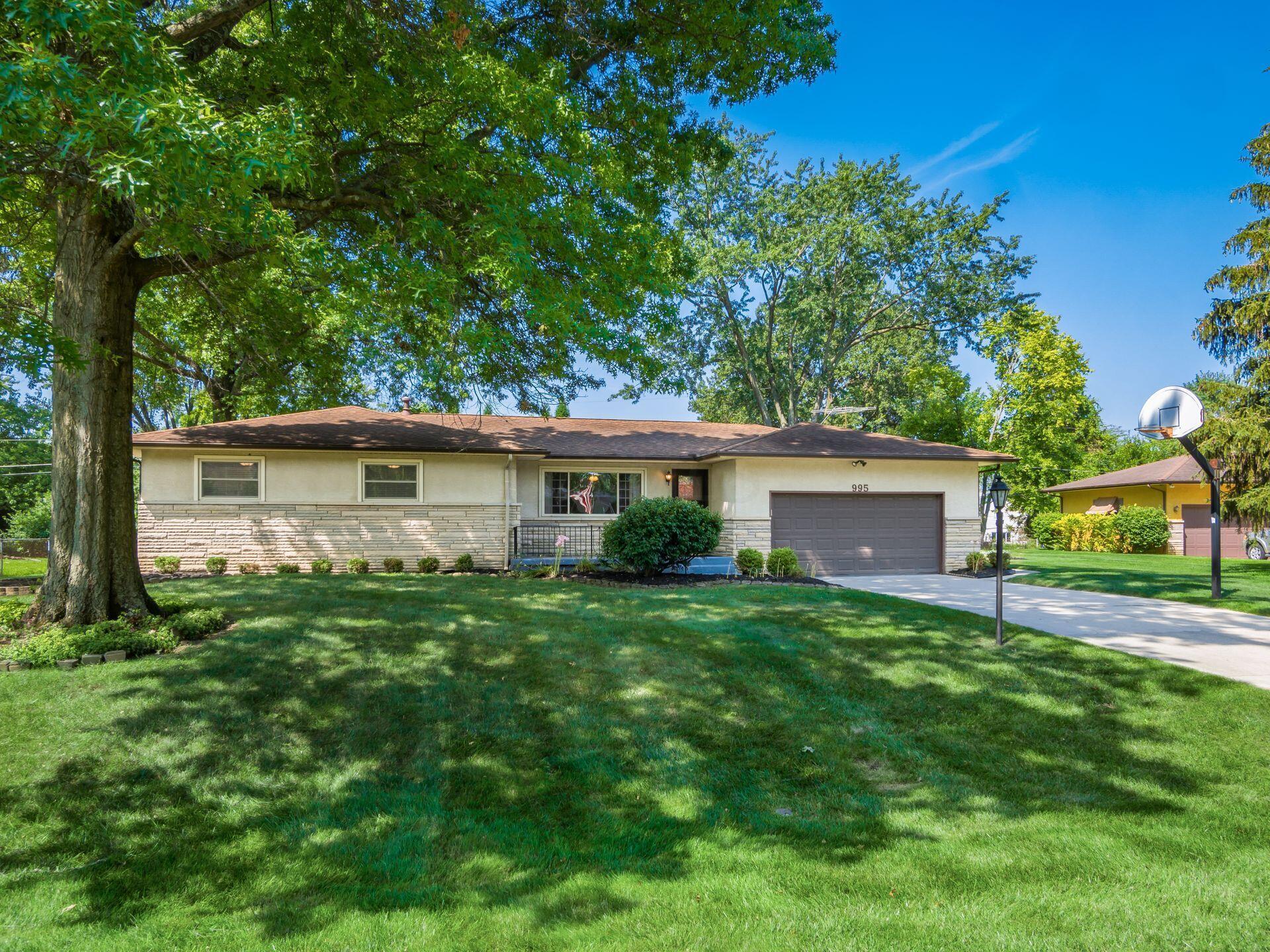 Welcome to 995 Plum Ridge, Columbus, OH 43213