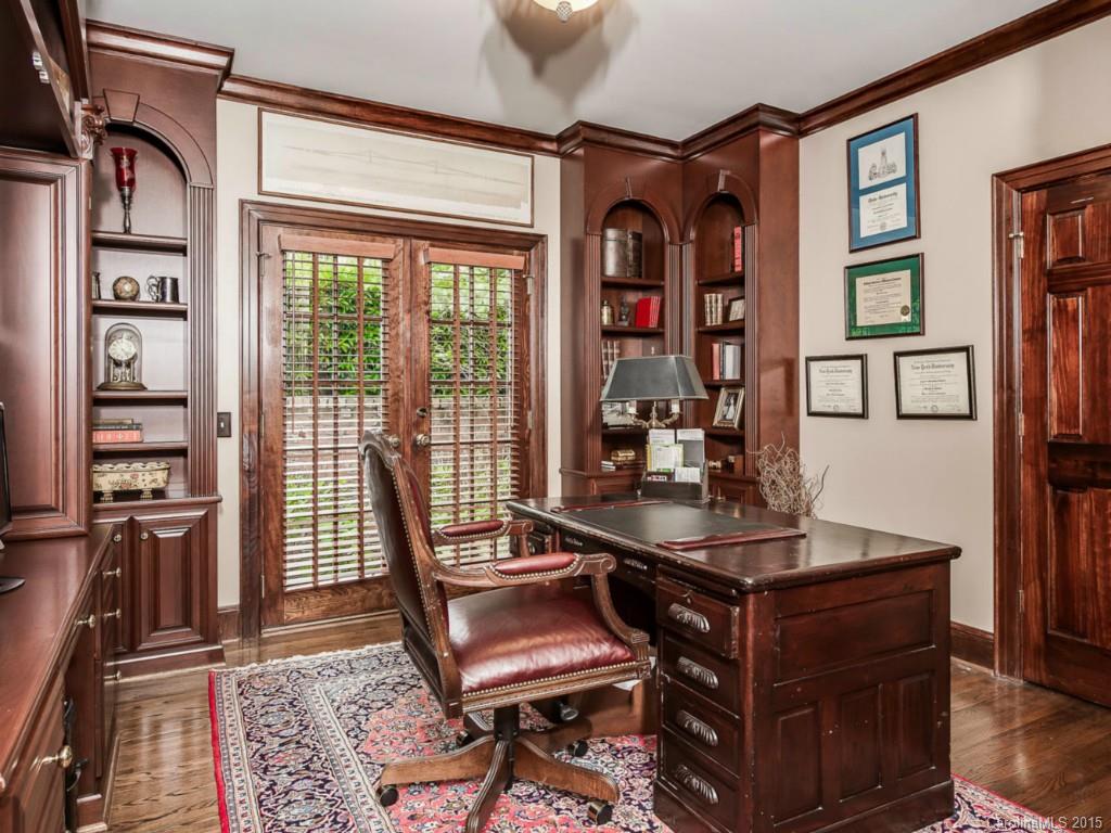 1629 Queens Road West Charlotte, NC 28207 - Photo 9 of 24 Gallery Image 9