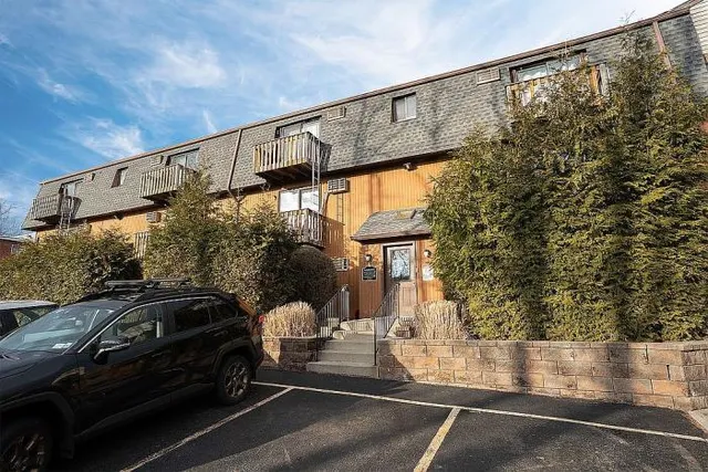 $275,000 | 288 High Avenue, Unit G2, Nyack, NY 10960