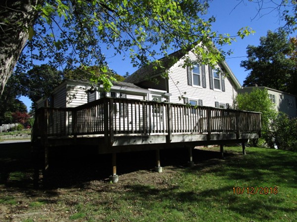 464 Sunderland Road Worcester, MA 01604 - Photo 3 of 9 Gallery Image 3