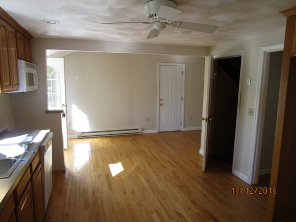 464 Sunderland Road Worcester, MA 01604 - Photo 7 of 9 Gallery Image 7