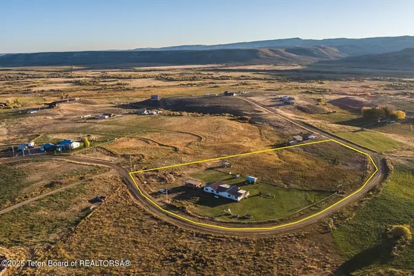 $425,000 | 1051 Bailey Loop, La Barge, WY 83123