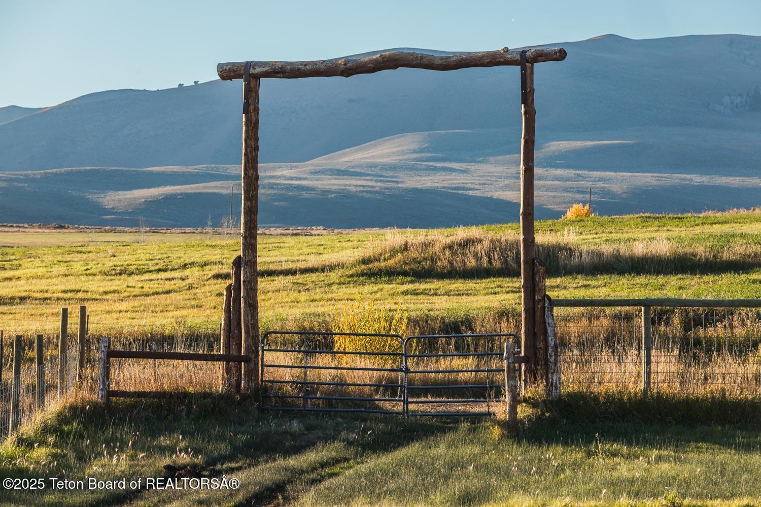 1051 Bailey Loop La Barge, WY 83123 - Photo 3 of 55 736A2199