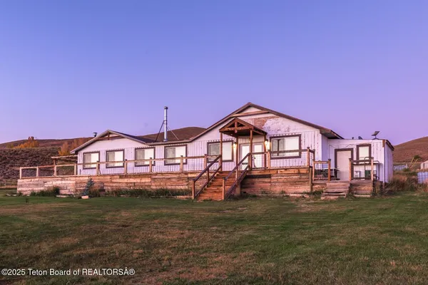 $425,000 | 1051 Bailey Loop, La Barge, WY 83123
