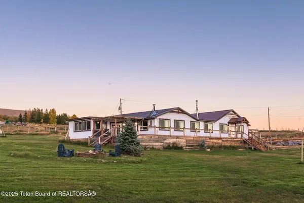 $425,000 | 1051 Bailey Loop, La Barge, WY 83123