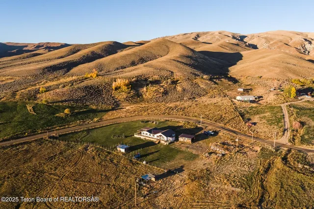 $425,000 | 1051 Bailey Loop, La Barge, WY 83123