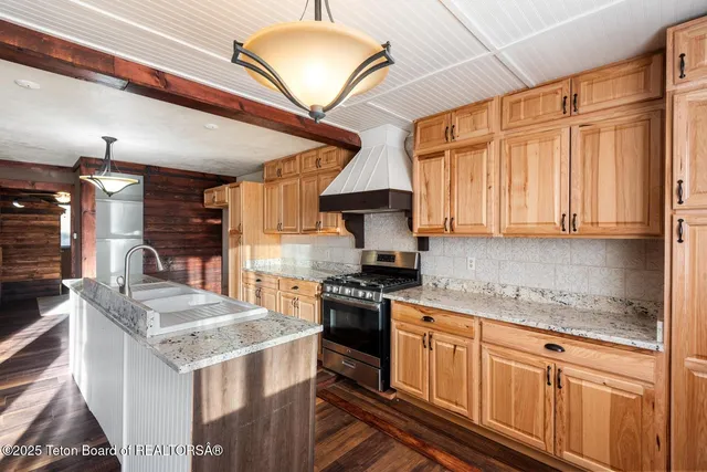 $425,000 | 1051 Bailey Loop, La Barge, WY 83123