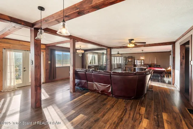 $425,000 | 1051 Bailey Loop, La Barge, WY 83123