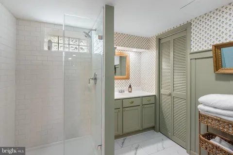 $825,000 | 4301 Agnew Avenue, Alexandria, VA 22309