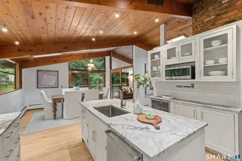 $1,699,000 | 9 Fall Ridge Road, Weston, CT 06883
