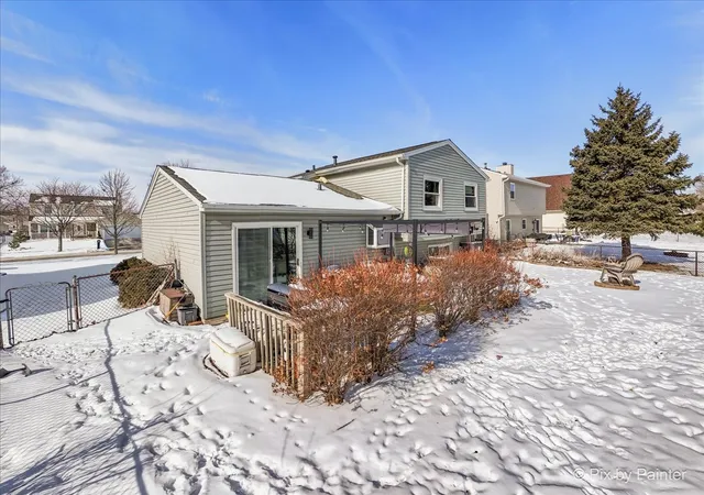 $350,000 | 320 Homestead Drive, Bolingbrook, IL 60440