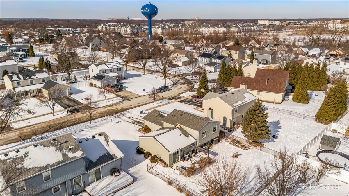 320 Homestead Drive Bolingbrook, IL 60440 - Photo 30 of 33 an aerial view of residential houses with outdoor space