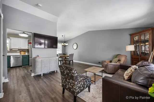 $350,000 | 320 Homestead Drive, Bolingbrook, IL 60440