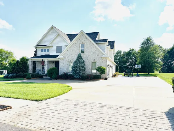$610,000 | 1609 Windwood Court, Hopkinsville, KY 42240