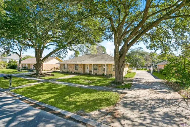 $320,000 | 456 Rue De Laplace, Baton Rouge, LA 70810