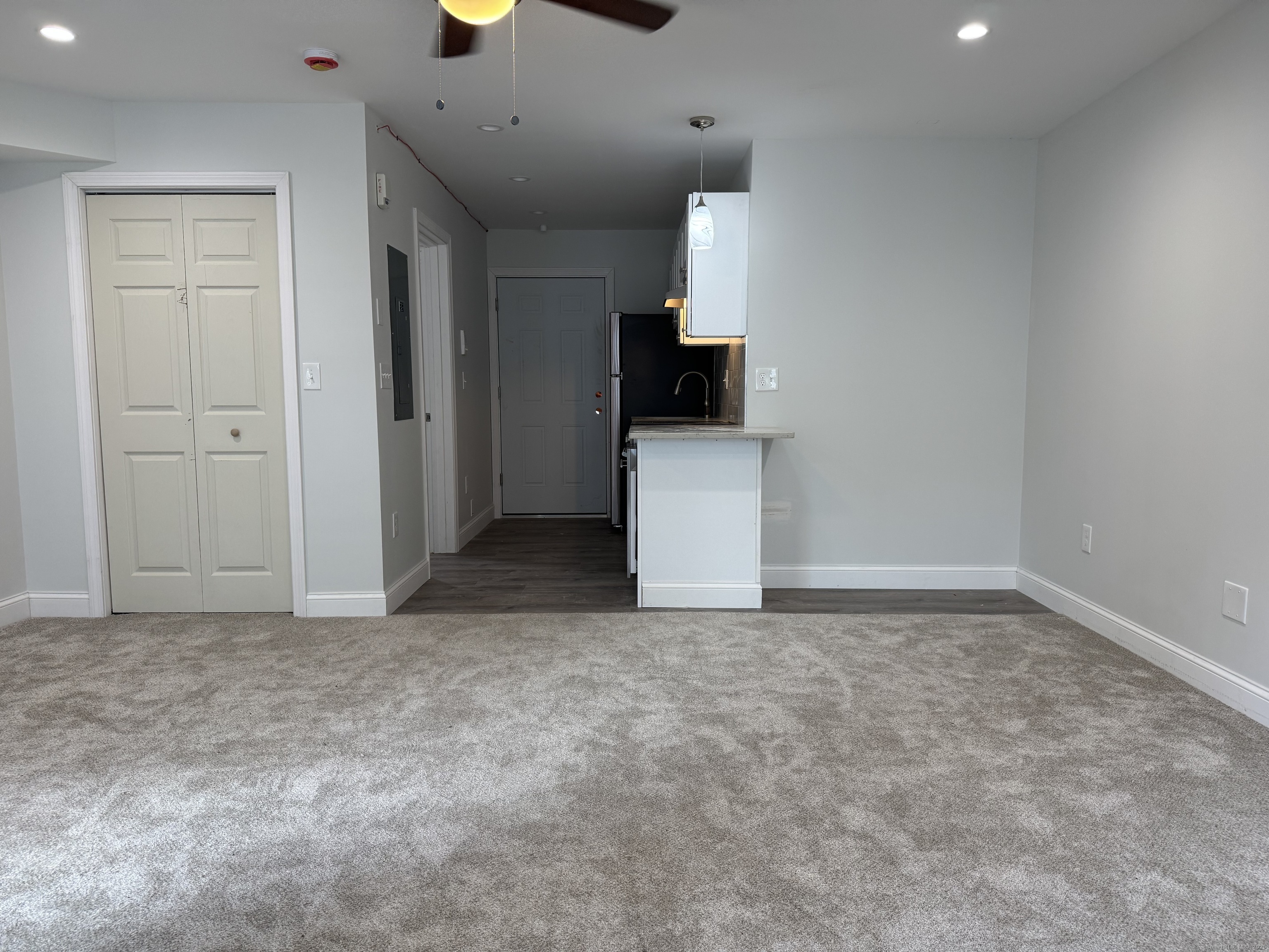 1085 Whalley Avenue, Unit 6 New Haven, CT 06515 - Photo 4 of 8