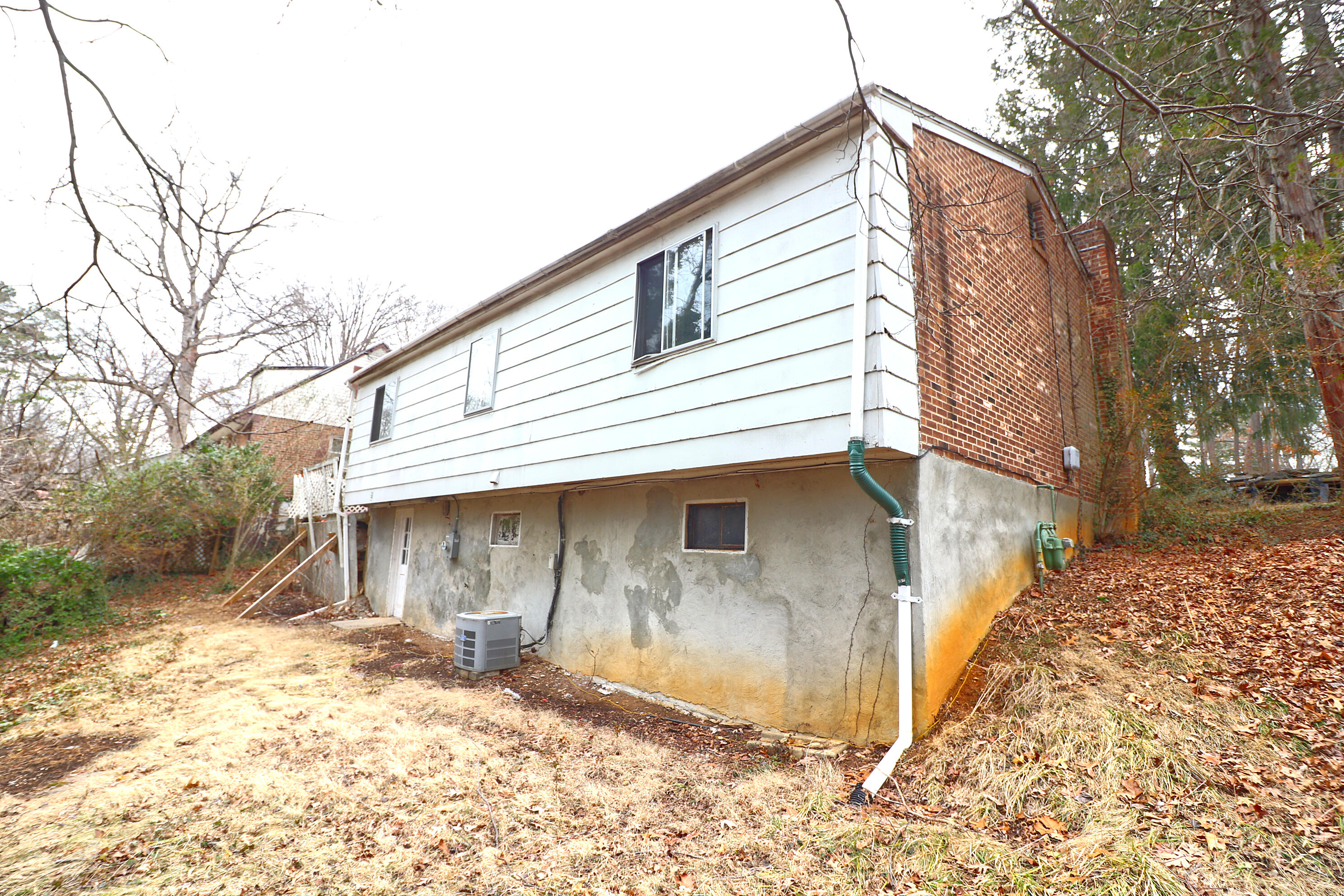 4504 Stonewall Road Northwest Roanoke, VA 24017 - Photo 3 of 15 IMG_5765
