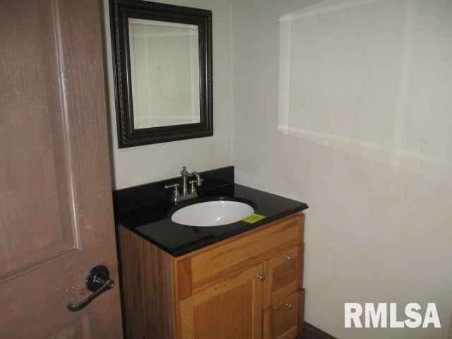 413 Logan Street Emden, IL 62635 - Photo 33 of 50