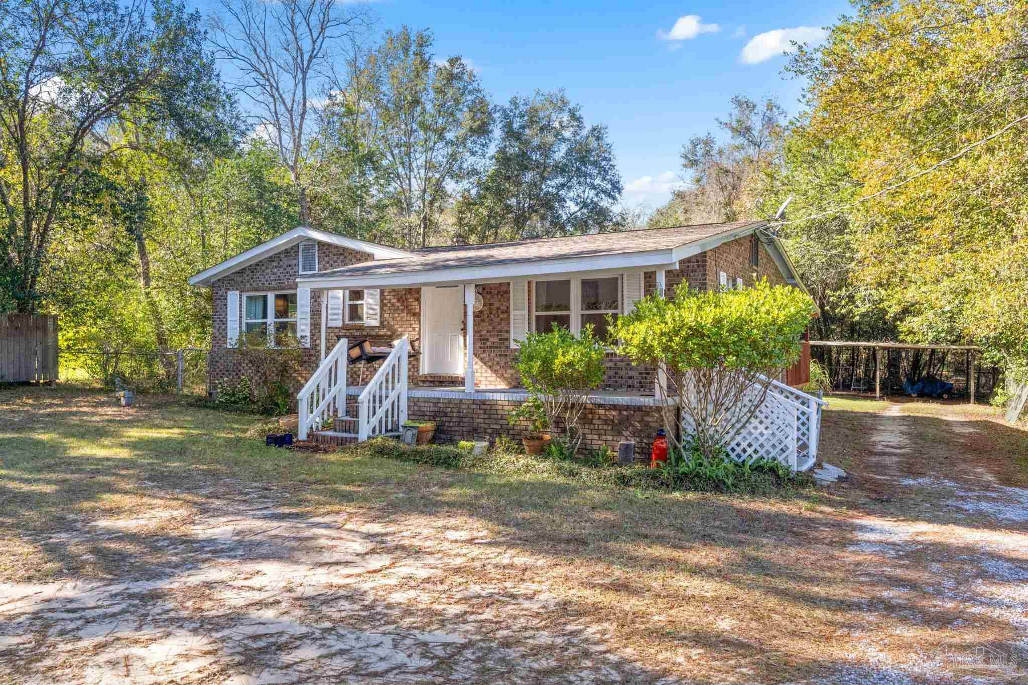 4345 Ponderosa Road Milton, FL 32583 - Photo 3 of 18 Gallery Image 3