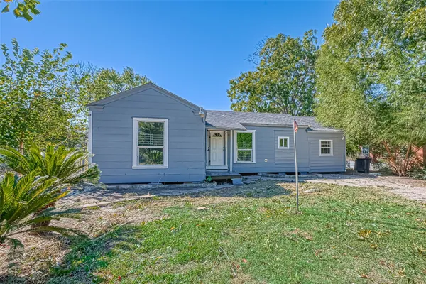 $1,950 | 4118 Sunflower Street, Houston, TX 77051